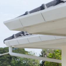 Gutter cleaning and brightening