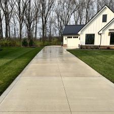 Centerville-Ohio-professional-House-Washing-and-Driveway-Cleaning 5
