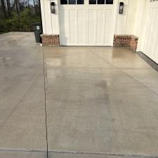 Centerville-Ohio-professional-House-Washing-and-Driveway-Cleaning 6