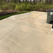 Centerville-Ohio-professional-House-Washing-and-Driveway-Cleaning 7