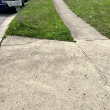 House-Washing-Deck-Cleaning-and-Driveway-Pressure-Washing-in-Huber-Heights-OH 4